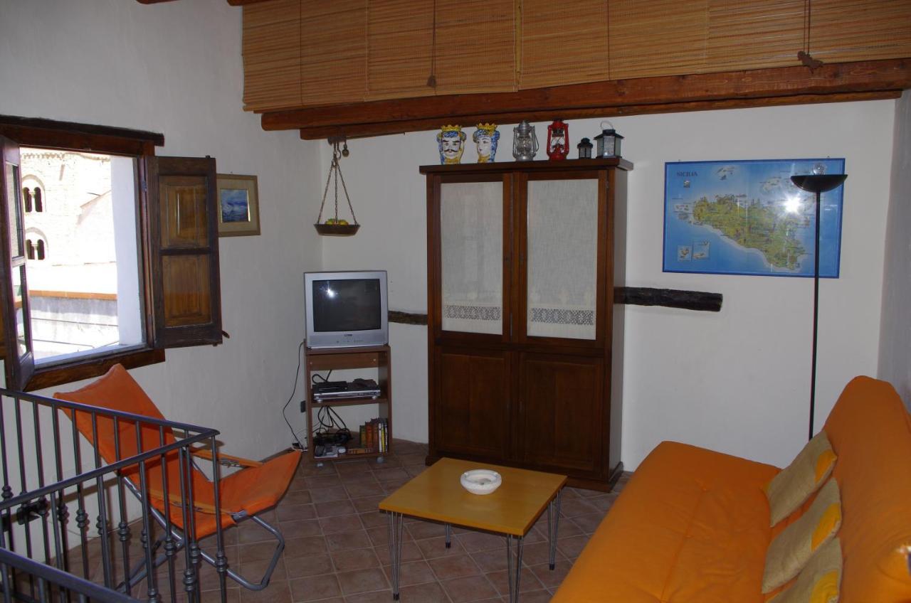 فيلا Casa Velainvento تْشيفالو المظهر الخارجي الصورة